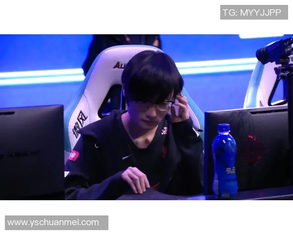 王者荣耀热议FPX战术争议引发玩家热烈讨论与反思